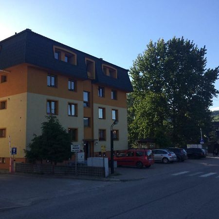 Beska Appartement Bešeňová Buitenkant foto