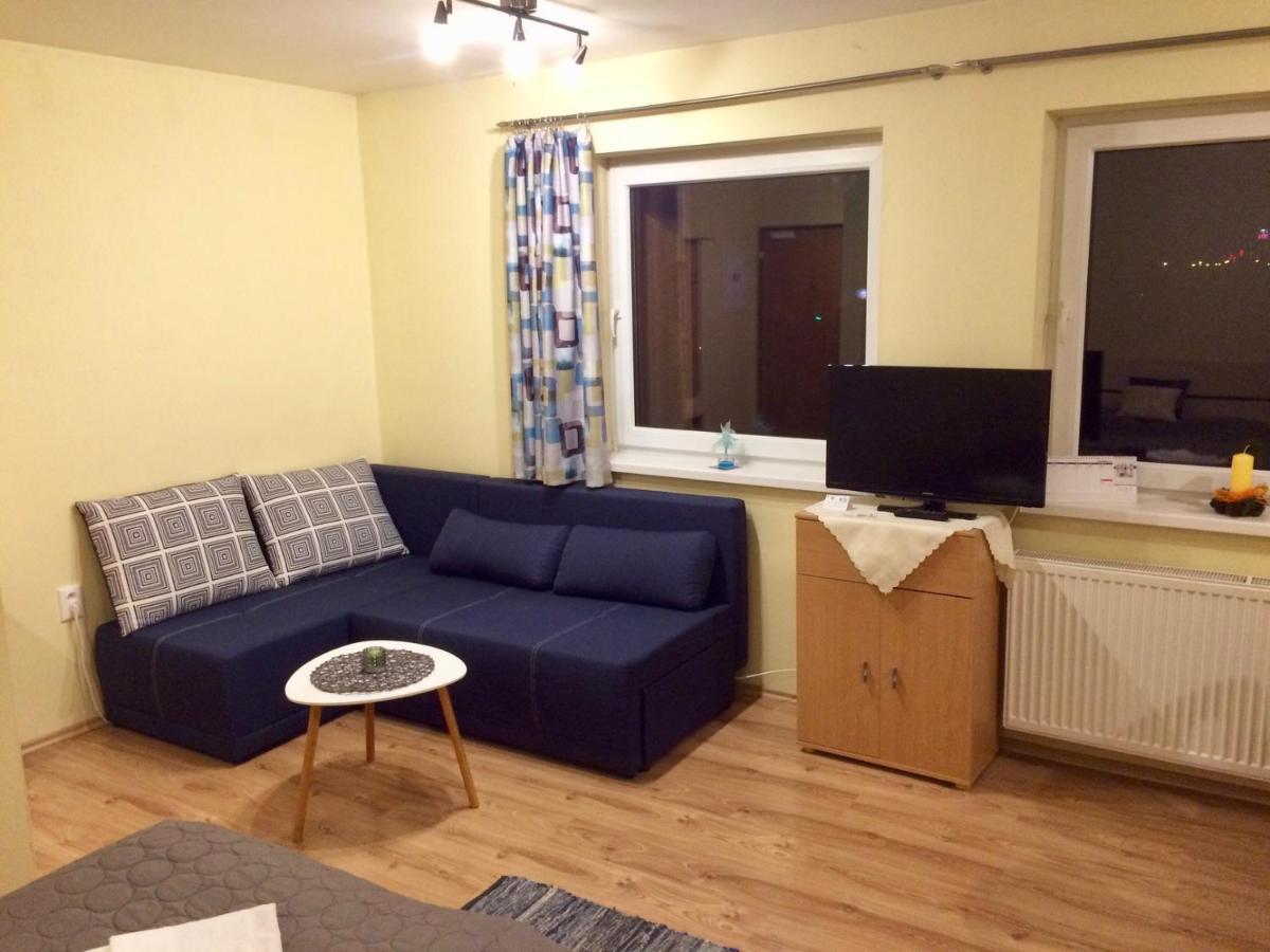Beska Appartement Bešeňová Buitenkant foto