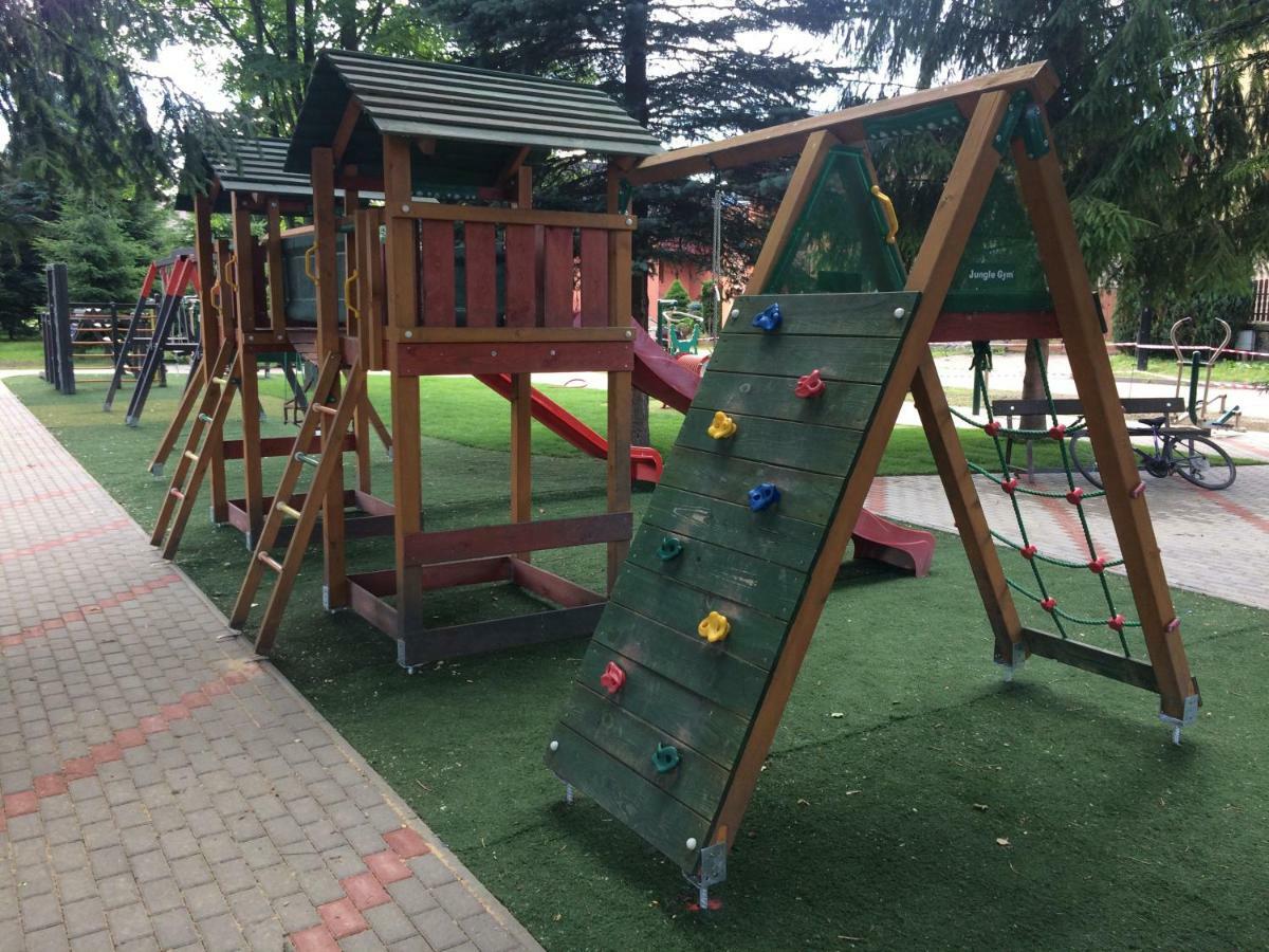 Beska Appartement Bešeňová Buitenkant foto