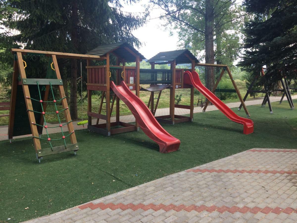 Beska Appartement Bešeňová Buitenkant foto