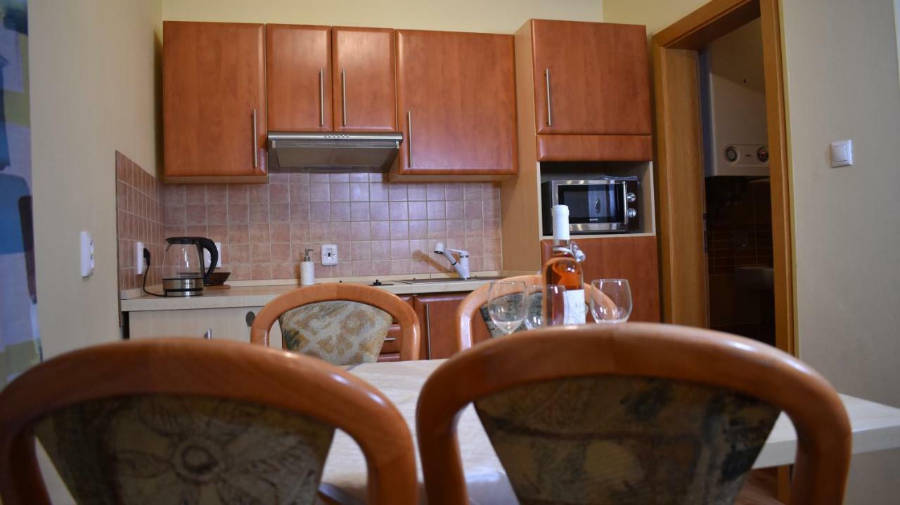 Beska Appartement Bešeňová Buitenkant foto