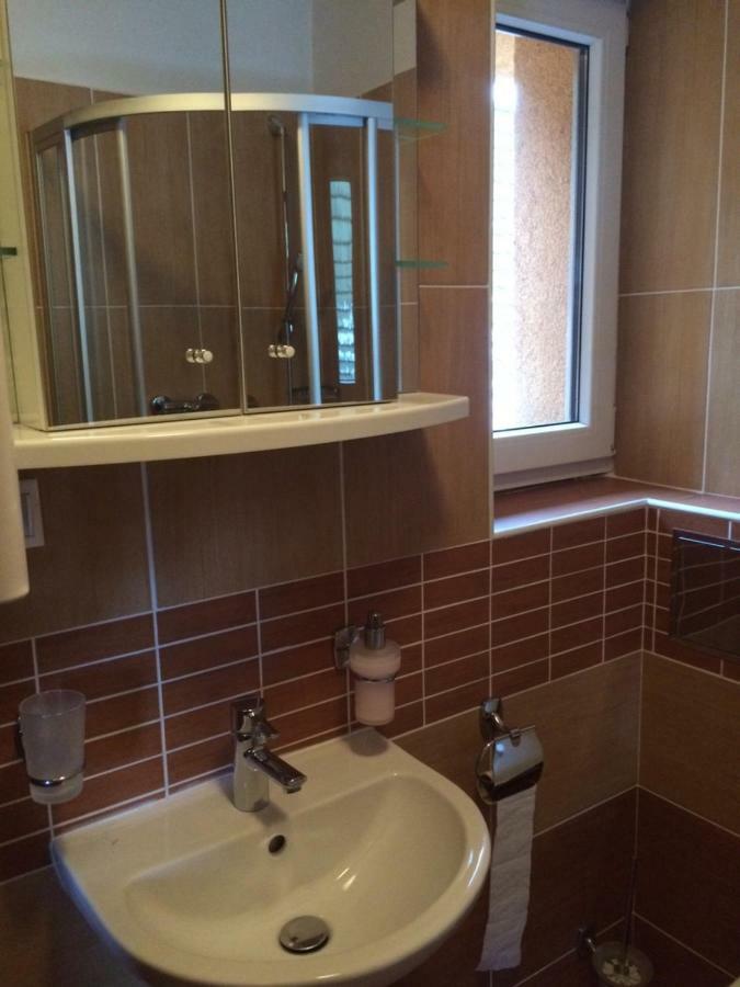 Beska Appartement Bešeňová Buitenkant foto