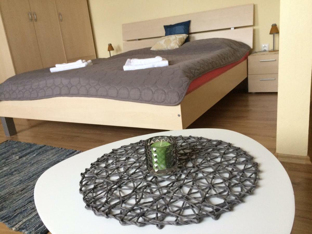 Beska Appartement Bešeňová Buitenkant foto